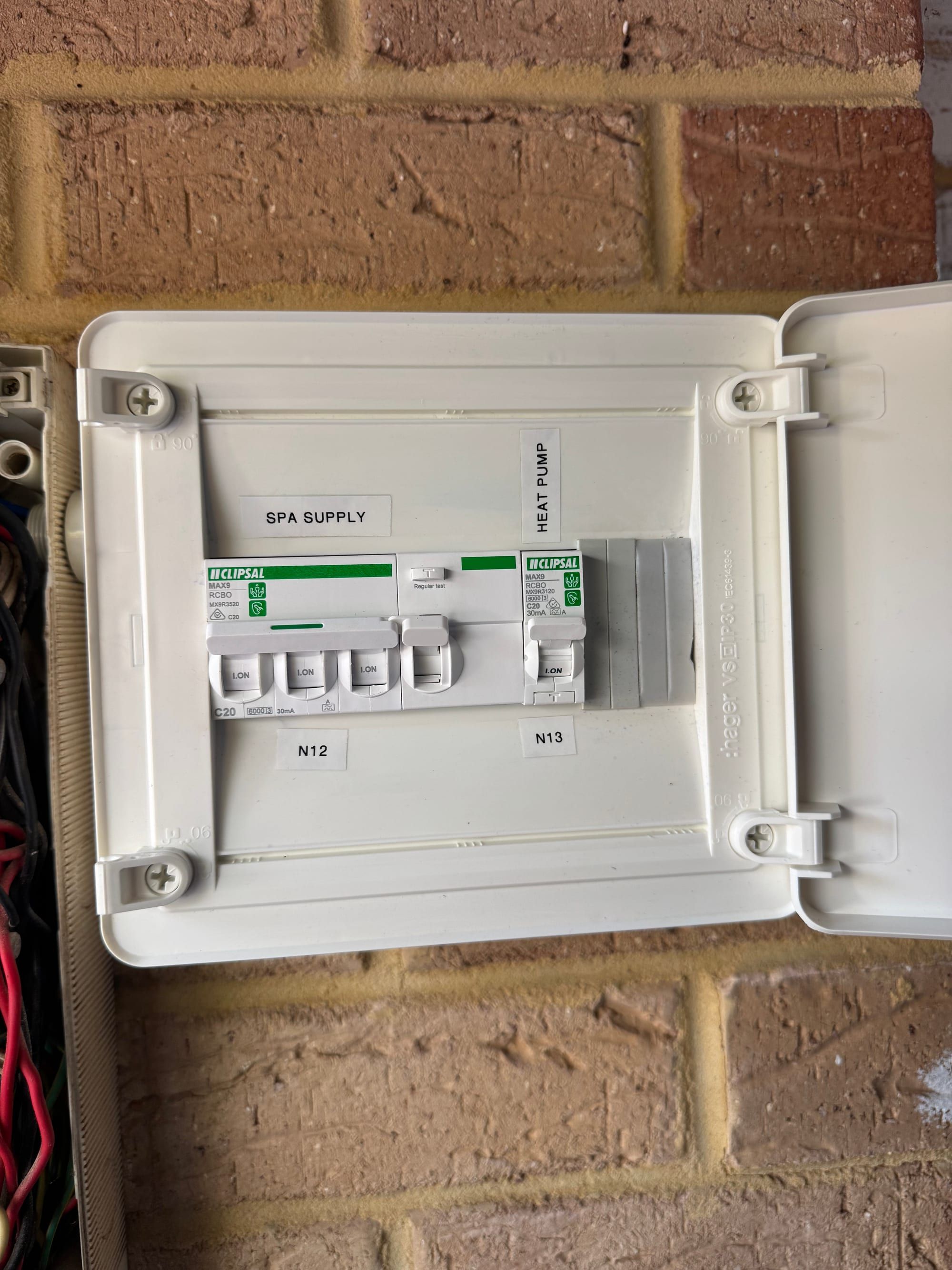 Residential switchboard with heat pump and spa supply circuits