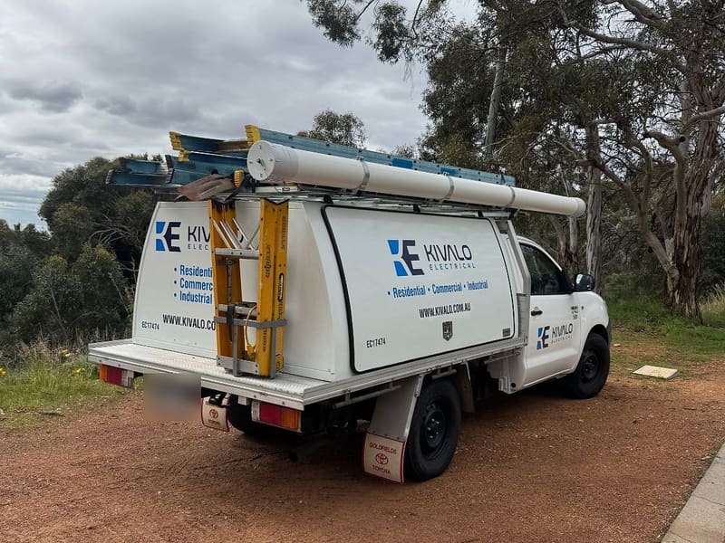 Kivalo Electrical work vehicle showing licence EC17474 and residential, commercial and industrial services